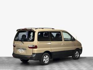 Hyundai H-1