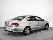 VVolkswagen Passat 2013 г.в.